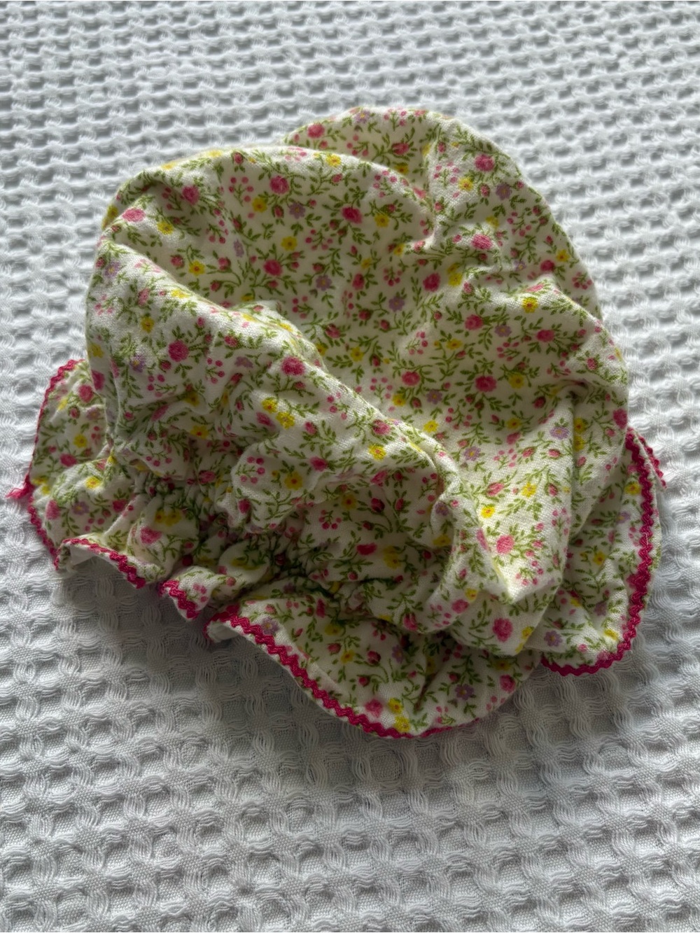 Vintage Floral Flannel Nightgown Bonnet Set Ric Rac Pioneer Cottagecore 2T/3T - Picture 6 of 7